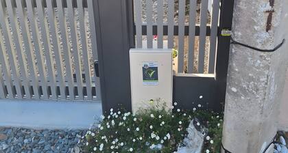 Paloma by the Sea Guest Room with Shared Terrace, Garden, and Wi-Fi