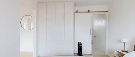 1 bedroom, iron/ironing board, Internet, bed sheets
