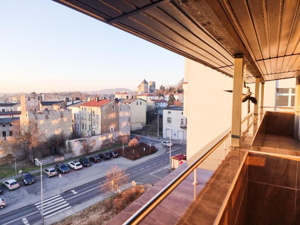 Habitación cuádruple superior, vista a la ciudad | Áreas de la propiedad