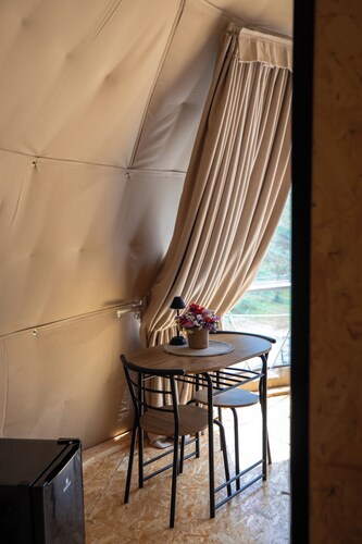 Mountain Eco-Lodge: Soprana Dome
