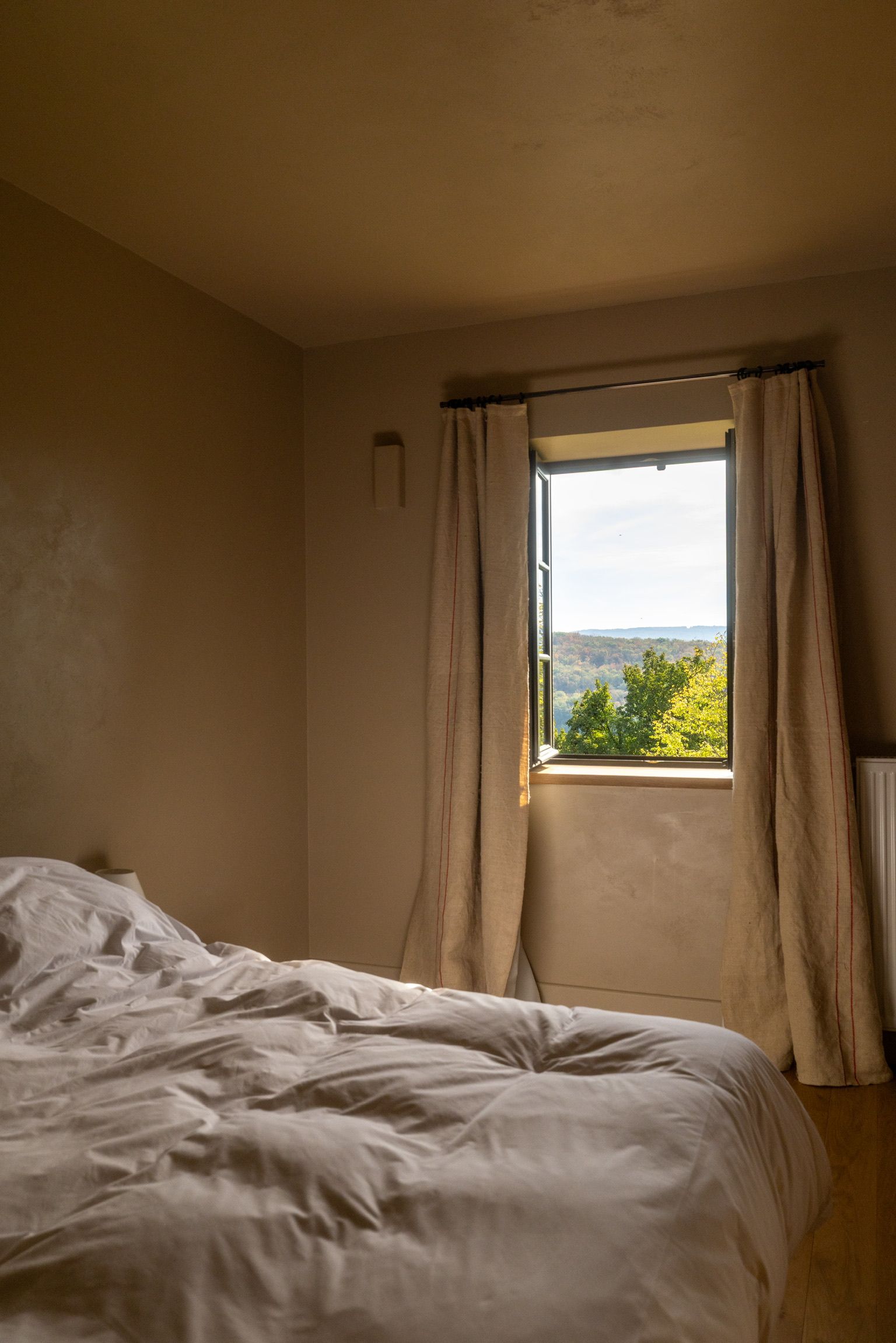 Classic Twin Room, Hill View | Free WiFi