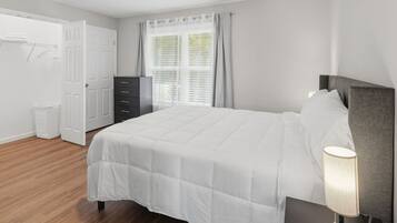 3 bedrooms, iron/ironing board, WiFi, bed sheets