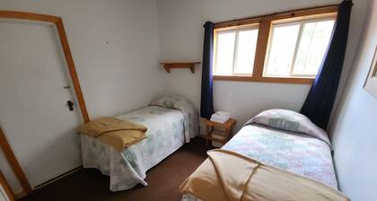 Cozy stay at Haliburton Forest. Trails, Wolf Centre, Canopy Tour, 100 lakes!