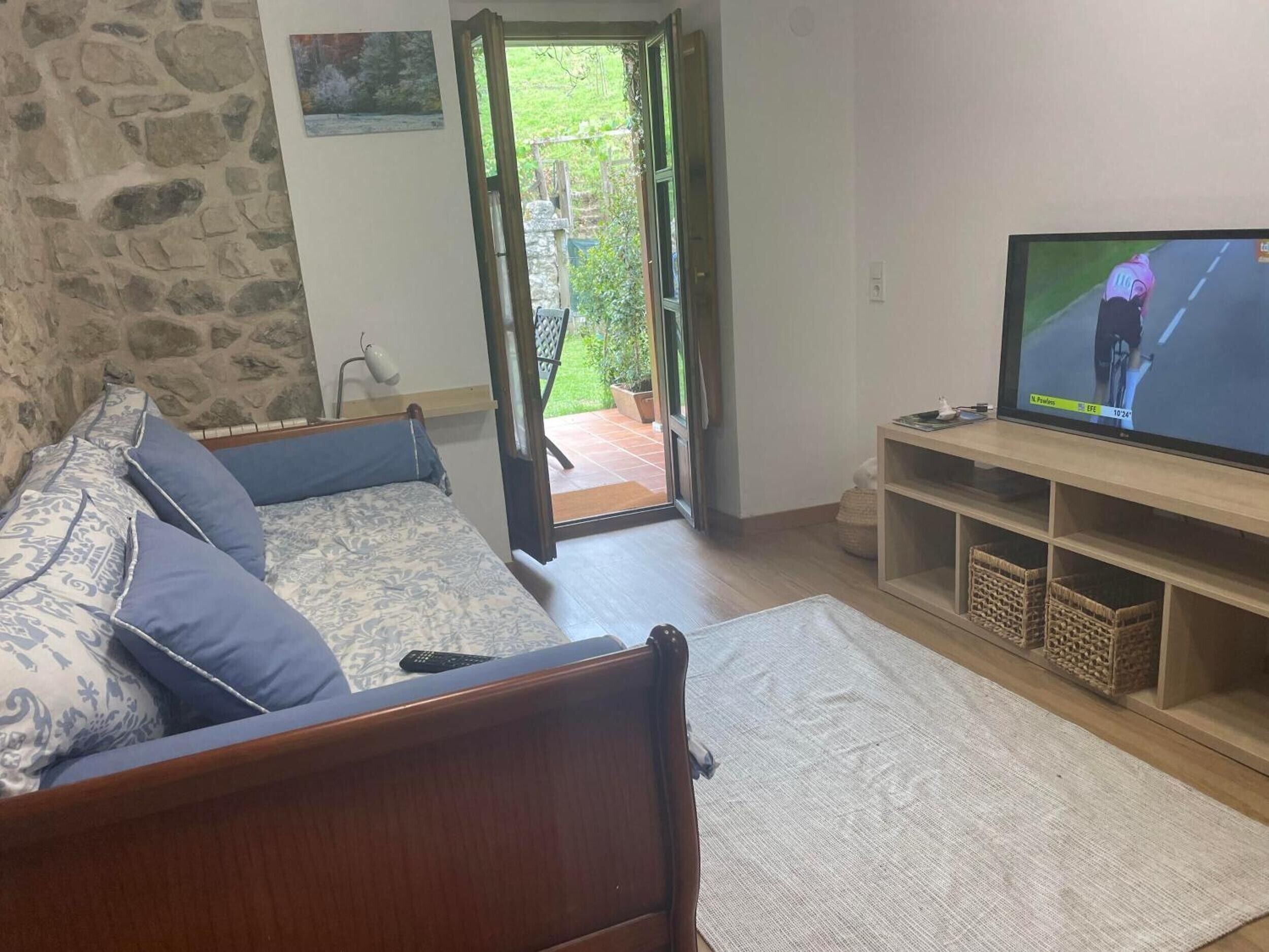 TV, fireplace, DVD player, stereo