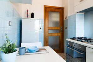 Apartment | Private kitchen - Fly by Suites Pescara (Pescara)
