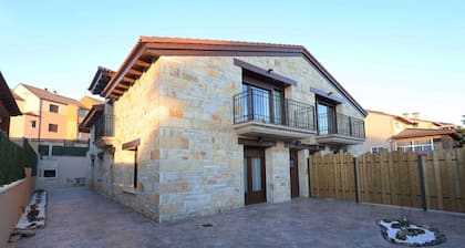 Country Villa Puerta del Gallo (Molina de Aragón–Alto Tajo)