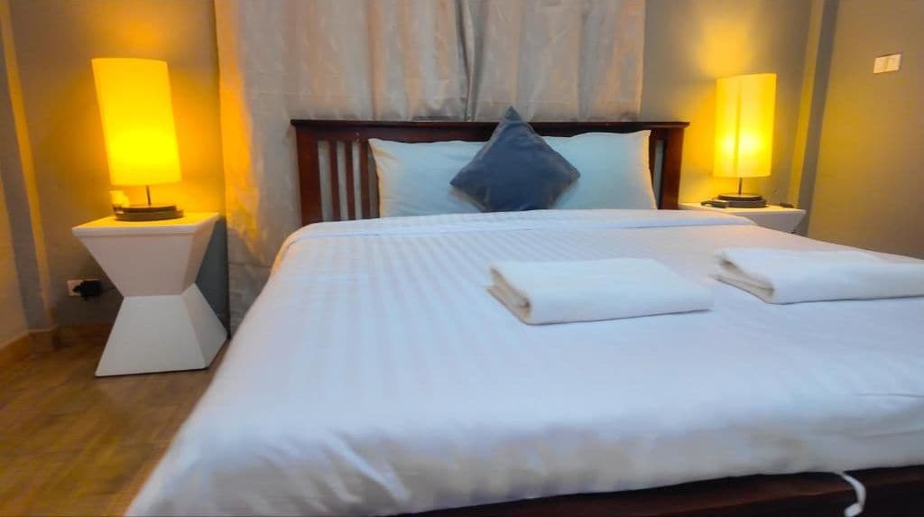 Superior Double Room | Minibar, WiFi (free), bed sheets