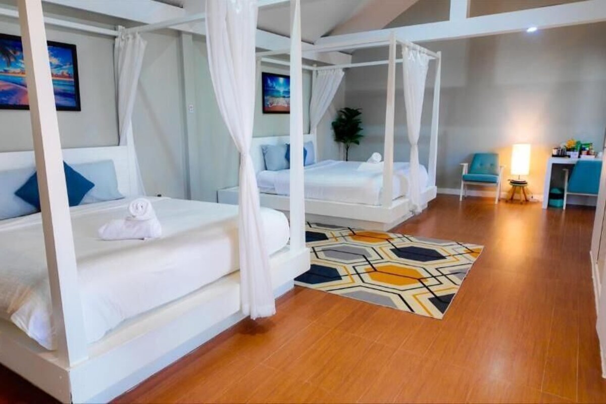 Deluxe Double Room | Minibar, free WiFi, bed sheets