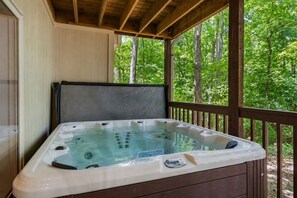 Bain à remous intérieur