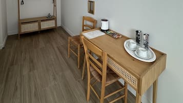 Chambre Colette | Desk, blackout drapes, soundproofing, iron/ironing board (on request)