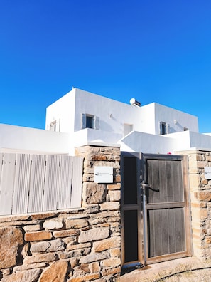 Exterior - Persephone Sunset Villa (Paros)