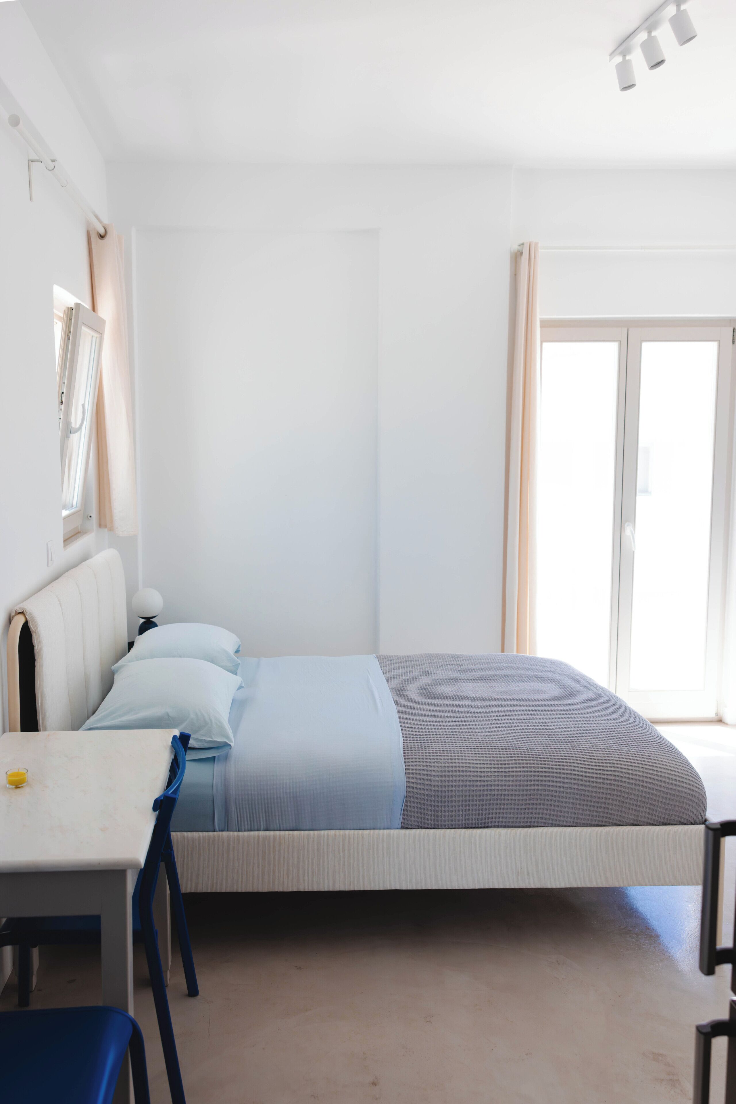 1 bedroom, in-room safe, desk, iron/ironing board