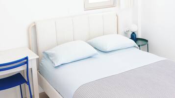 1 bedroom, in-room safe, desk, iron/ironing board