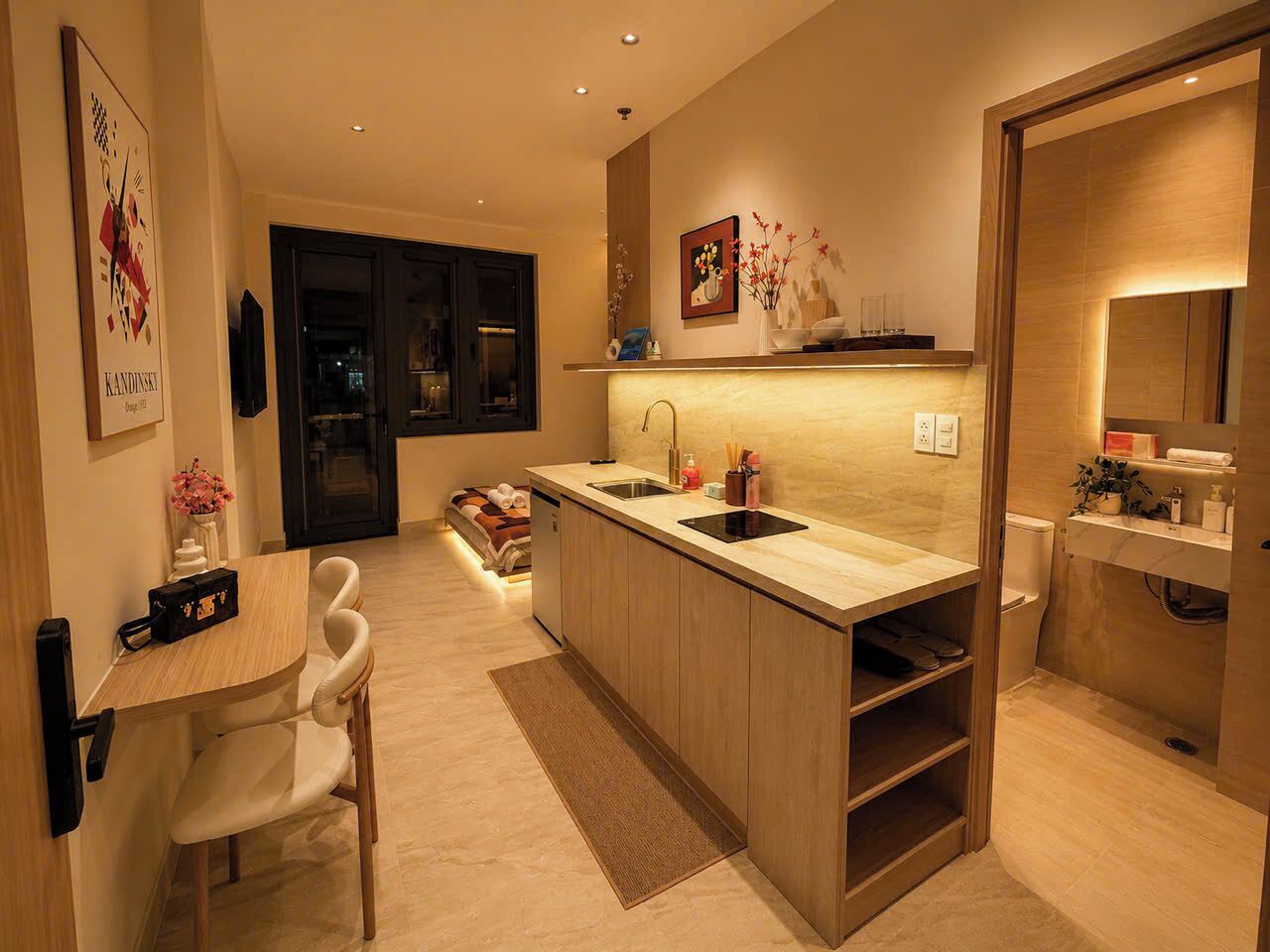 Deluxe-studio, parveke, kaupunkinäköala | Sisätilat