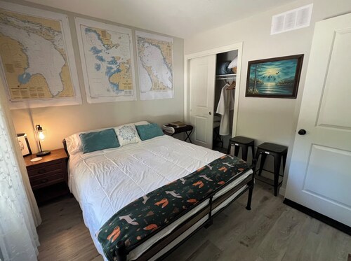 Bella's B&B: 60 Trillium X (Ferndale/ Lions Head)