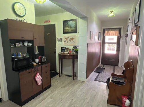 Bella's B&B: 60 Trillium X (Ferndale/ Lions Head)