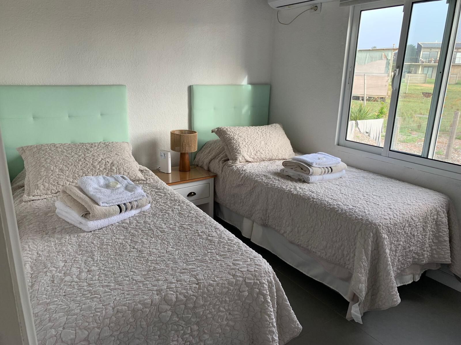 2 slaapkamers, een strijkplank/strijkijzer, wifi, beddengoed