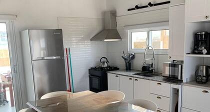Oceanfront, heated pool, barbecue area, pet-friendly, relaxation and comfort