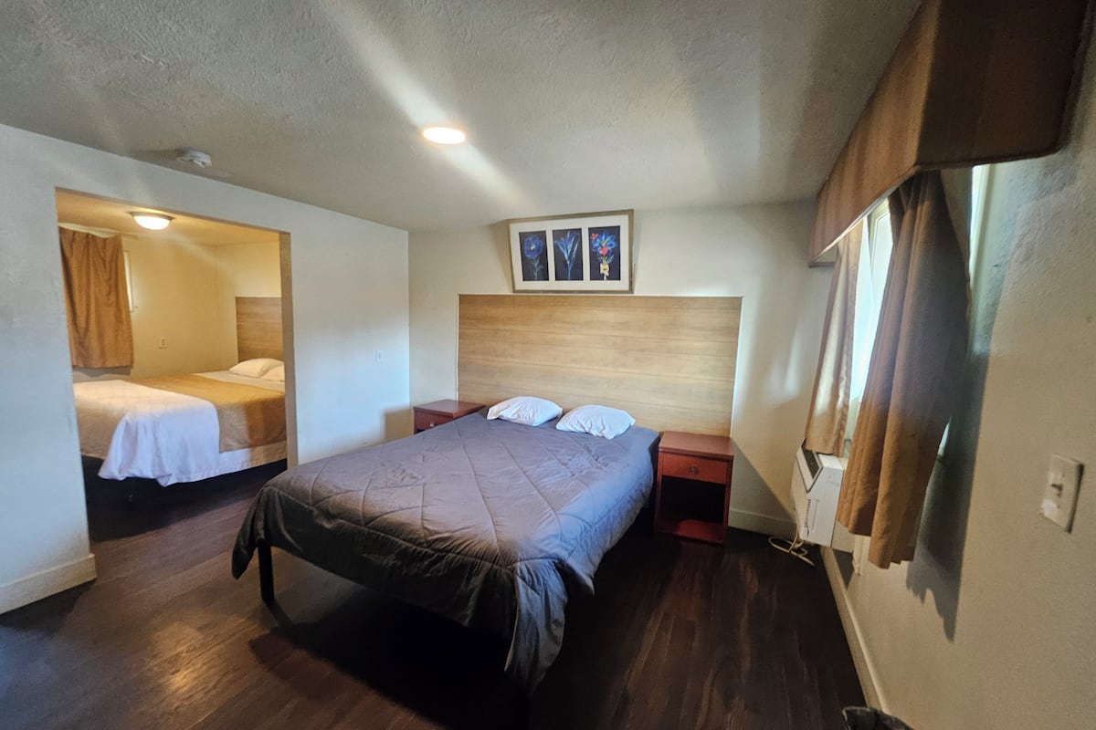 Basic Double Room