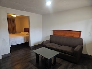 Basic Single Room | Interior - Del Rancho Motel (Portland)