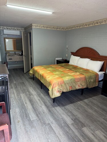 Budget Inn Express