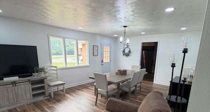 Fabulous 4-bedroom house with AC in charming Bessemer