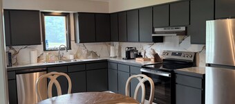 Fabulous 4-bedroom house with AC in charming Bessemer