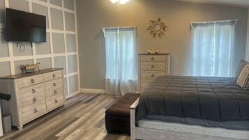 3 chambres, fer et planche à repasser, Wi-Fi gratuit, draps fournis