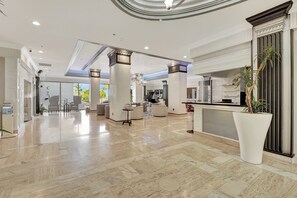Lobby - The Drift On The Ocean (Fort Lauderdale)