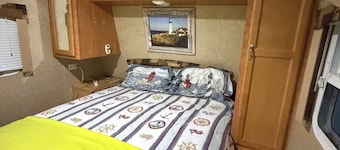 Camping without the work ! Beautiful sunsets in a tranquil setting . Glamping!
