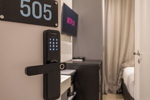 Leilighet – deluxe, 1 dobbeltseng, kjøkken, byutsikt | Skrivebord for bærbar PC, strykejern/-brett og wi-fi (inkludert)