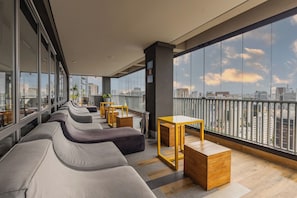 Property grounds - StayHome - Liberdade - Gym & Pool (São Paulo)