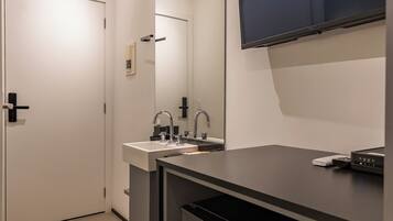 Apartamento luxo, 1 cama de casal, cozinha, vista para a cidade | Cozinha privada | Frigobar