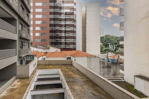 Deluxe Apartment, 1 Double Bed, Kitchen, City View | City view - StayHome - Liberdade - Gym & Pool (São Paulo)