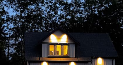 Private Langley loft near Thunderbird, Otter Trail Winery and Krause