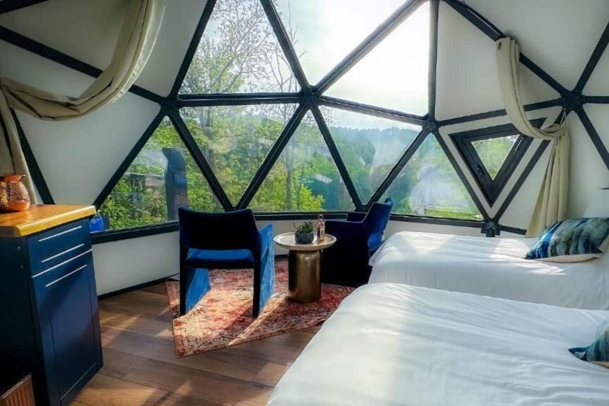 Deluxe Bungalow, Balcony, Mountain View | Desk, laptop workspace, WiFi (free)