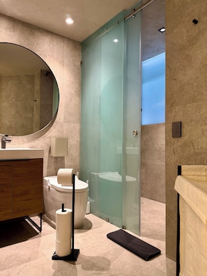 Shared bathroom - Primer Piso (Mexico City)