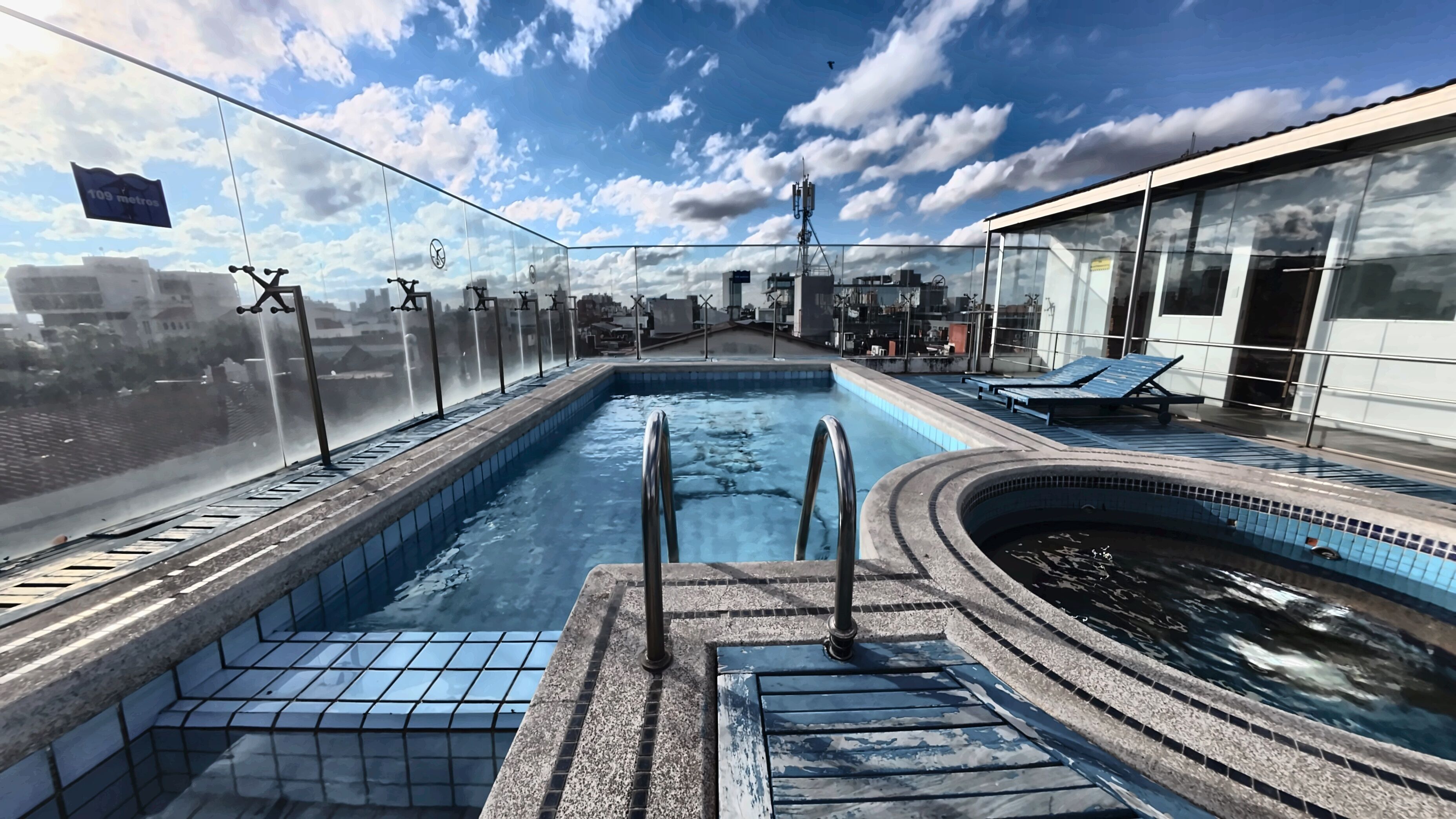 Piscina externa