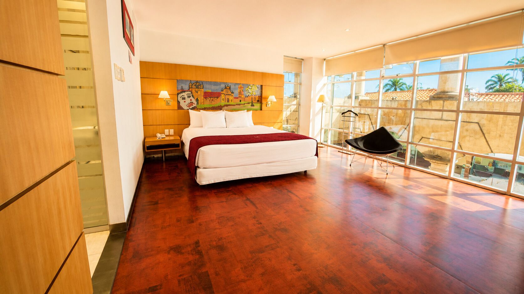 Deluxe Studio, City View | In-room safe, desk, laptop workspace, blackout drapes