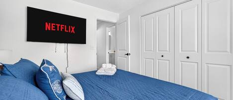 8 habitaciones, tabla de planchar con plancha, wifi y ropa de cama