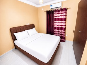 Room - Résidence JTC (Douala)