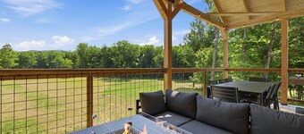 Brand New Luxury Riverfront Hotel — 11 Acres, 700' River Frontage, Sleeps 18