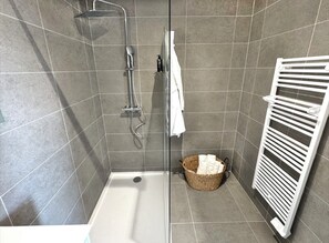 Bathroom - Vrbo Property (Grosseto-Prugna)