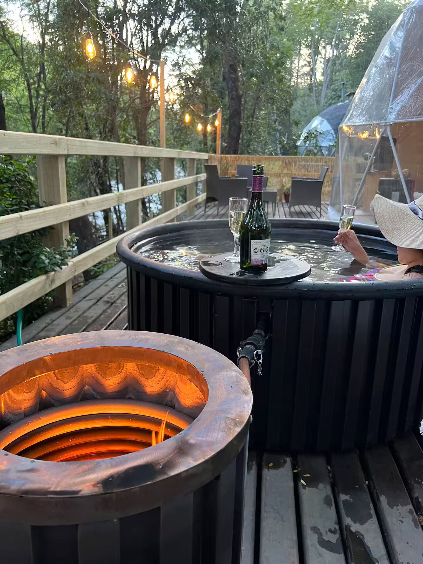 Outdoor spa tub