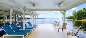 Lakefront Lake Anna | Beach, Dock, Boathouse & Fire Pit