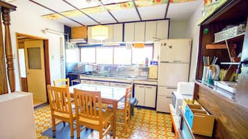 Fridge, microwave, stovetop, electric kettle