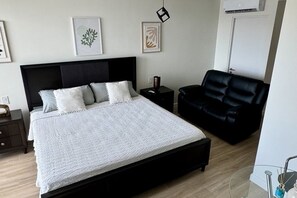 Room - Vrbo Property (Jacó)