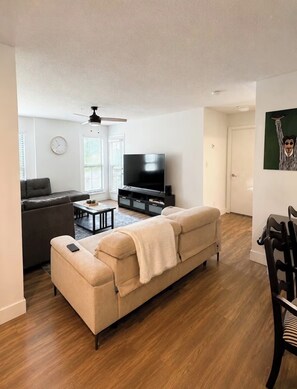 Living area - Modern/Lake views/Private patio (Tampa)