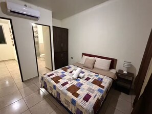 Room - Moderno apartamento urbano de 2 habitaciones / aire acondicionado / piscina (San Salvador Este)