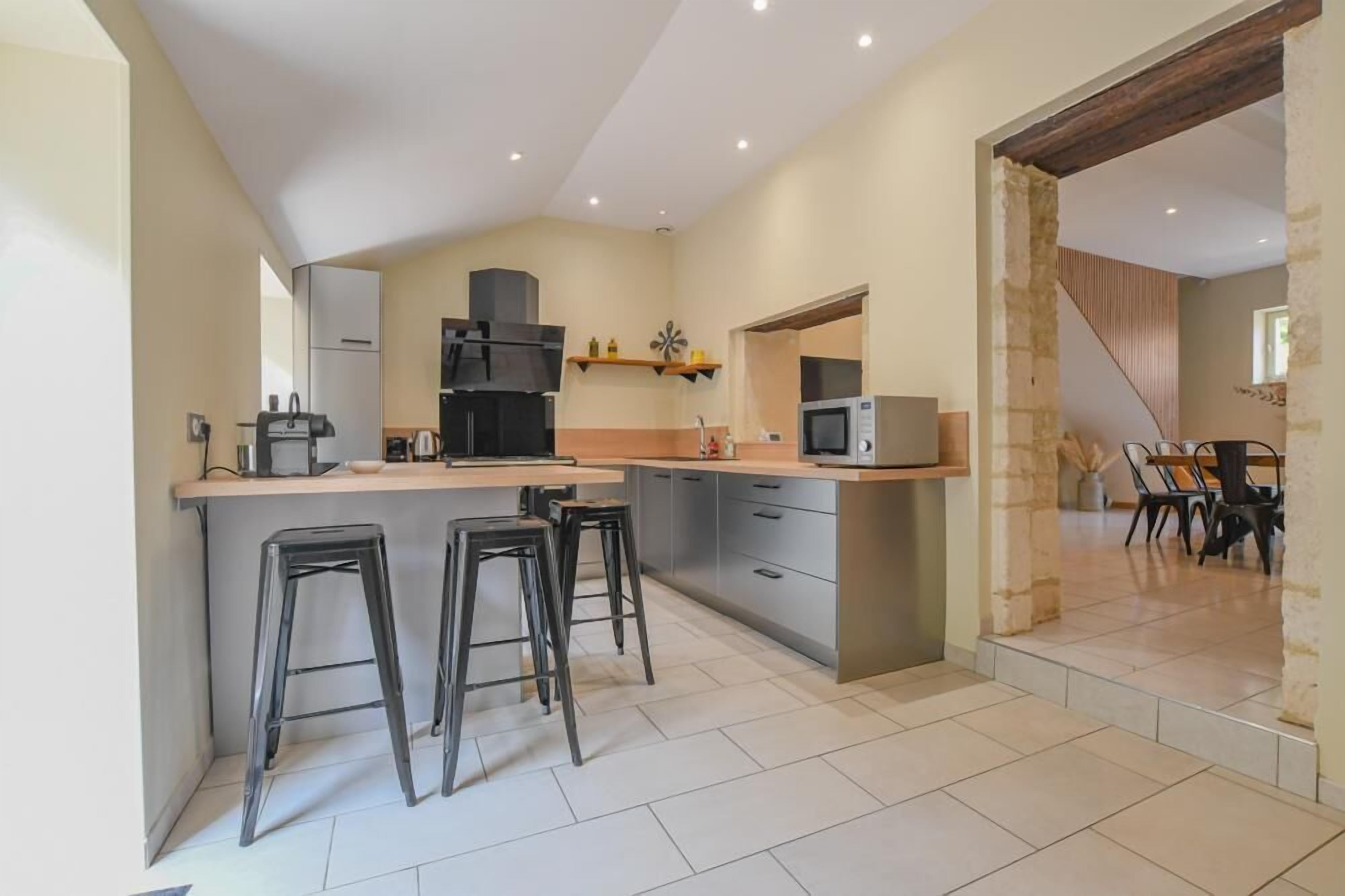 Microwave, dishwasher, high chair